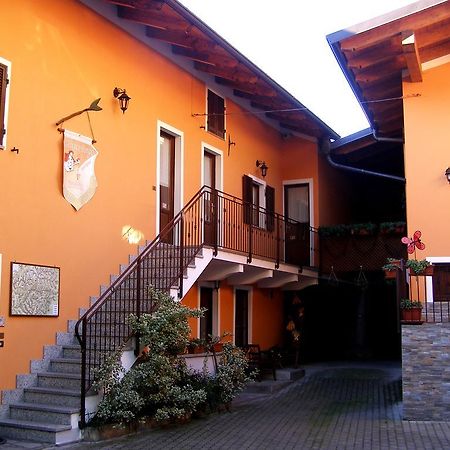 L'Antico Borgo Rooms Rental Caprie Exterior foto