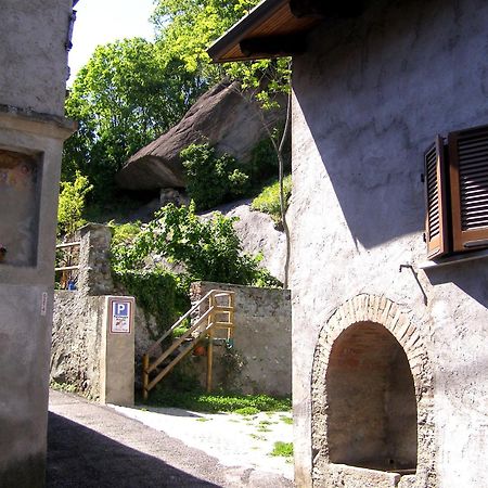 L'Antico Borgo Rooms Rental Caprie Exterior foto