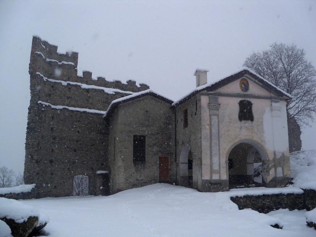 L'Antico Borgo Rooms Rental Caprie Exterior foto